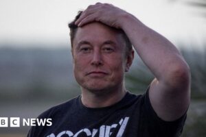 Elon Musk vende casi 4.000 millones de dólares en acciones de Tesla